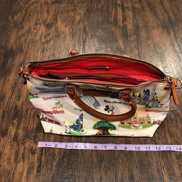 Disney Dooney & Bourke Walt Disney World Retro Satchel Purse Bag read has flaw - Picture 13 of 15